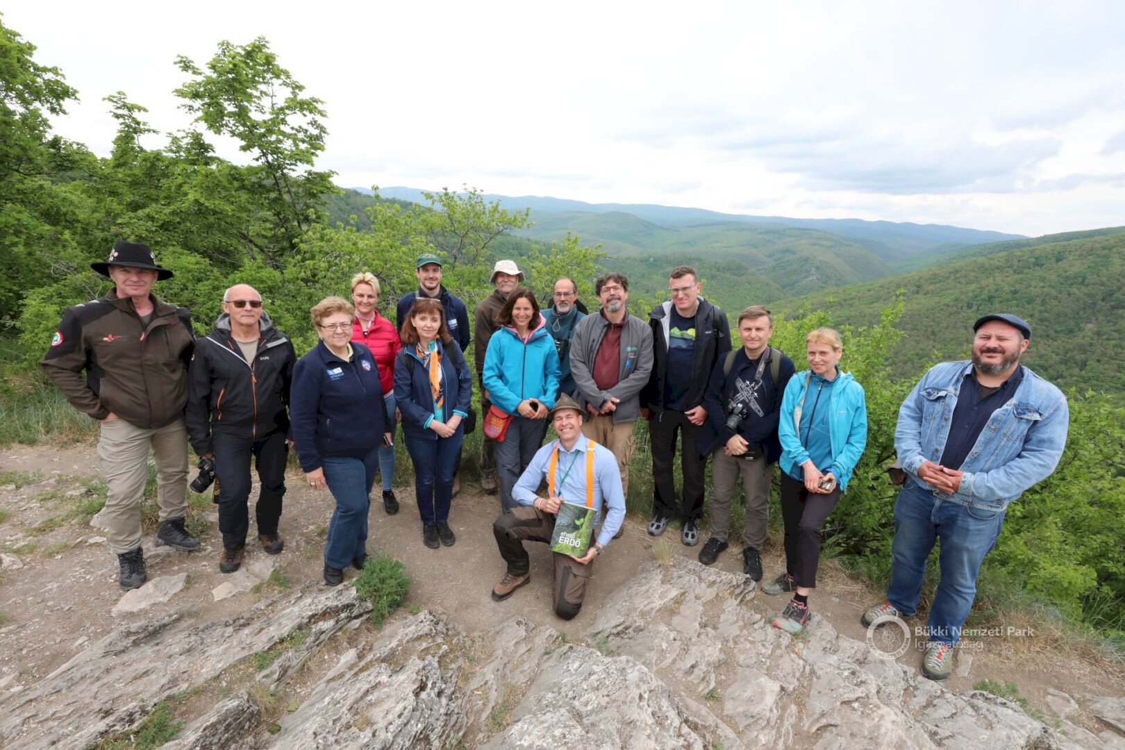a-bukk-videken-jartak-a-v4-es-geoparkok-szakemberei-b03a2164-3977104.jpg